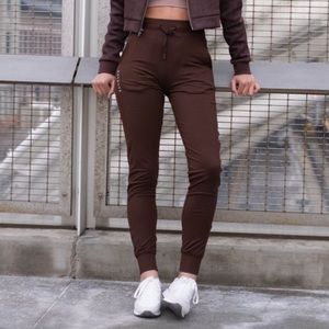 BNWT Balance Athletica Select Jogger